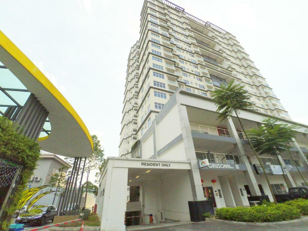 No.5 The Mint @ Puchong Center Near Ioi Mall Buitenkant foto